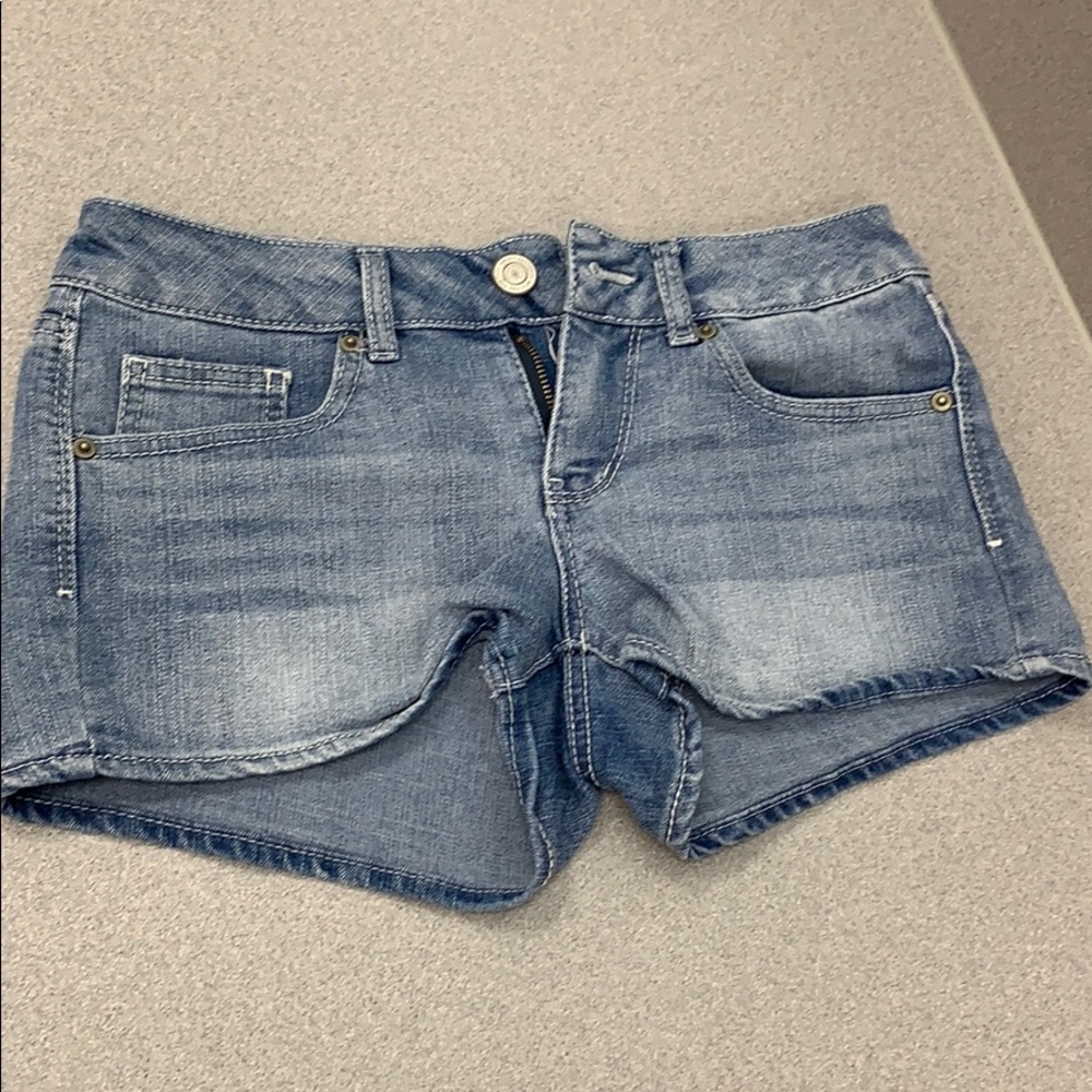 Barely worn So Shortie Shorts classic denim